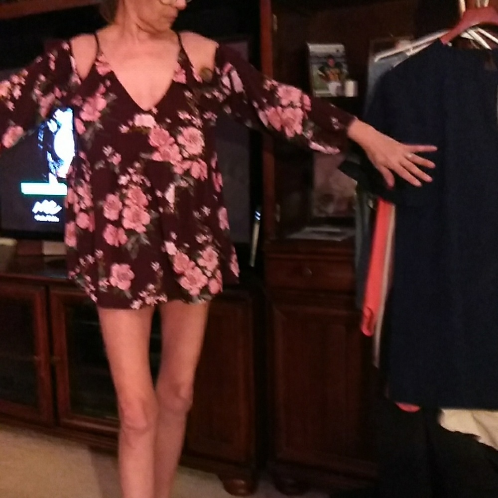 A long blouse off shoulder Tunic